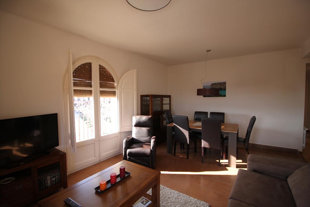 Apartment Market Square Cardona Esterno foto
